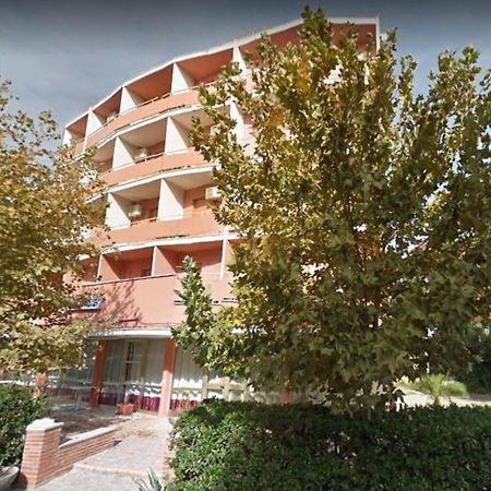 Hotel Marcus Чезенатико Екстериор снимка